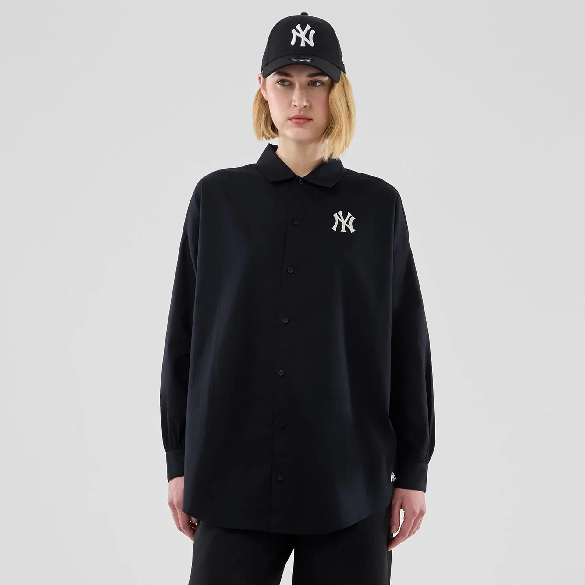 New York Yankees Womens MLB Shirt Black Long Sleeve Shirt