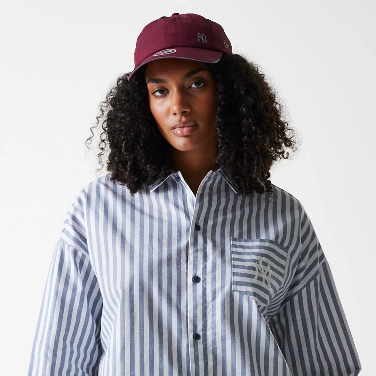 New York Yankees Womens MLB Stripe Dark Blue Long Sleeve Shirt - Image 6