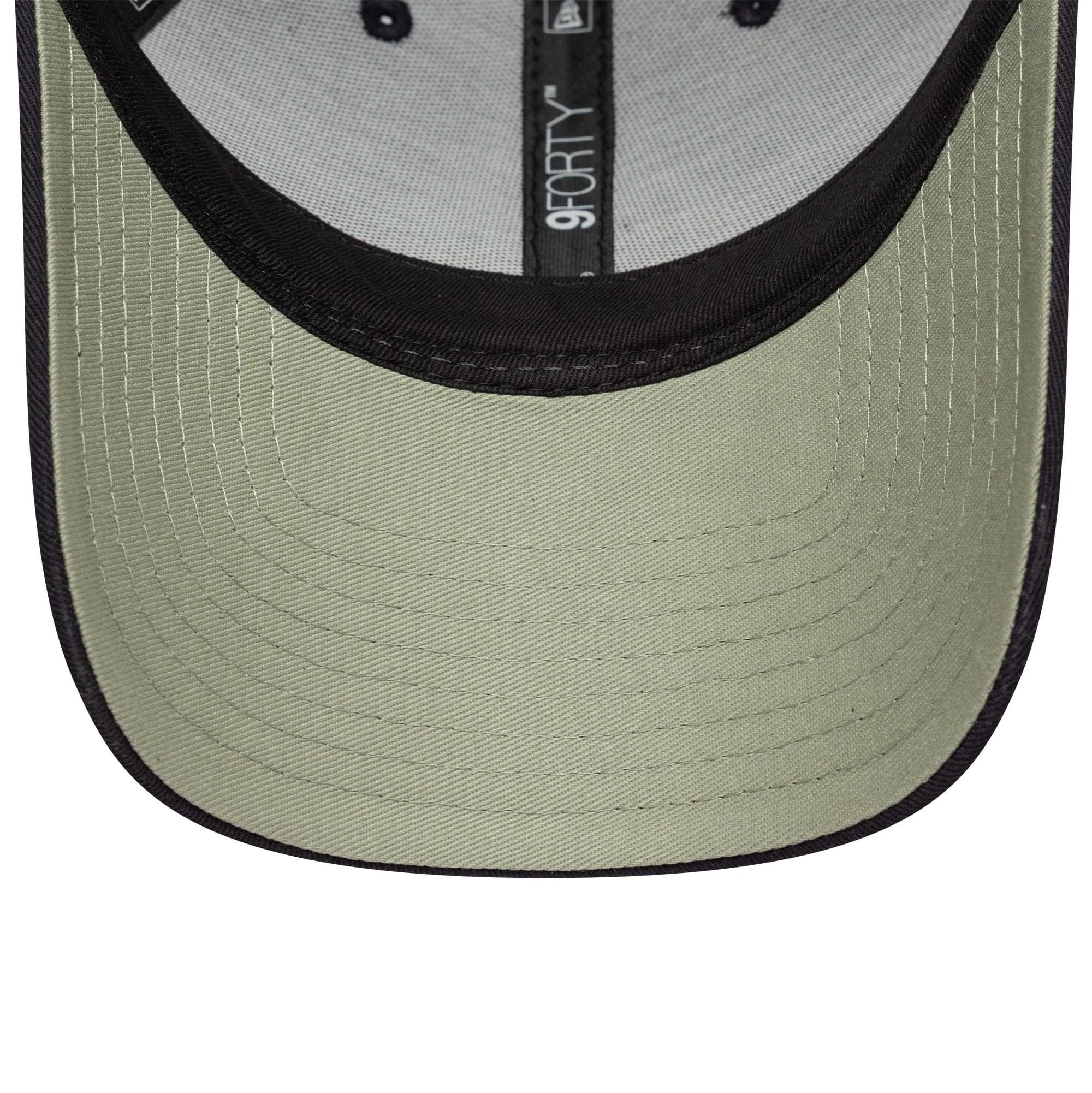 Newcastle United FC Logo Navy 9FORTY Cap - Image 2