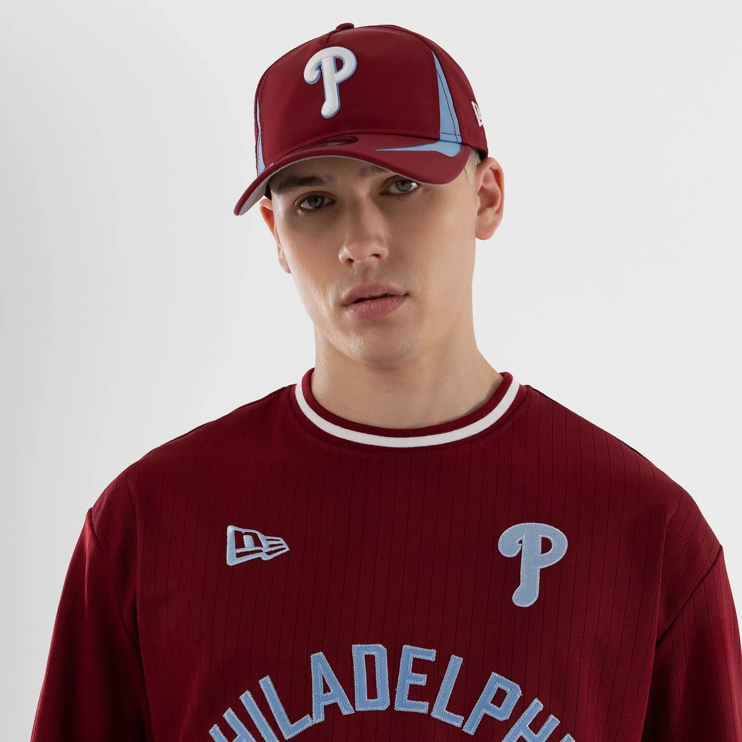 Philadelphia Phillies MLB Dark Red Oversized T-Shirt - Image 3
