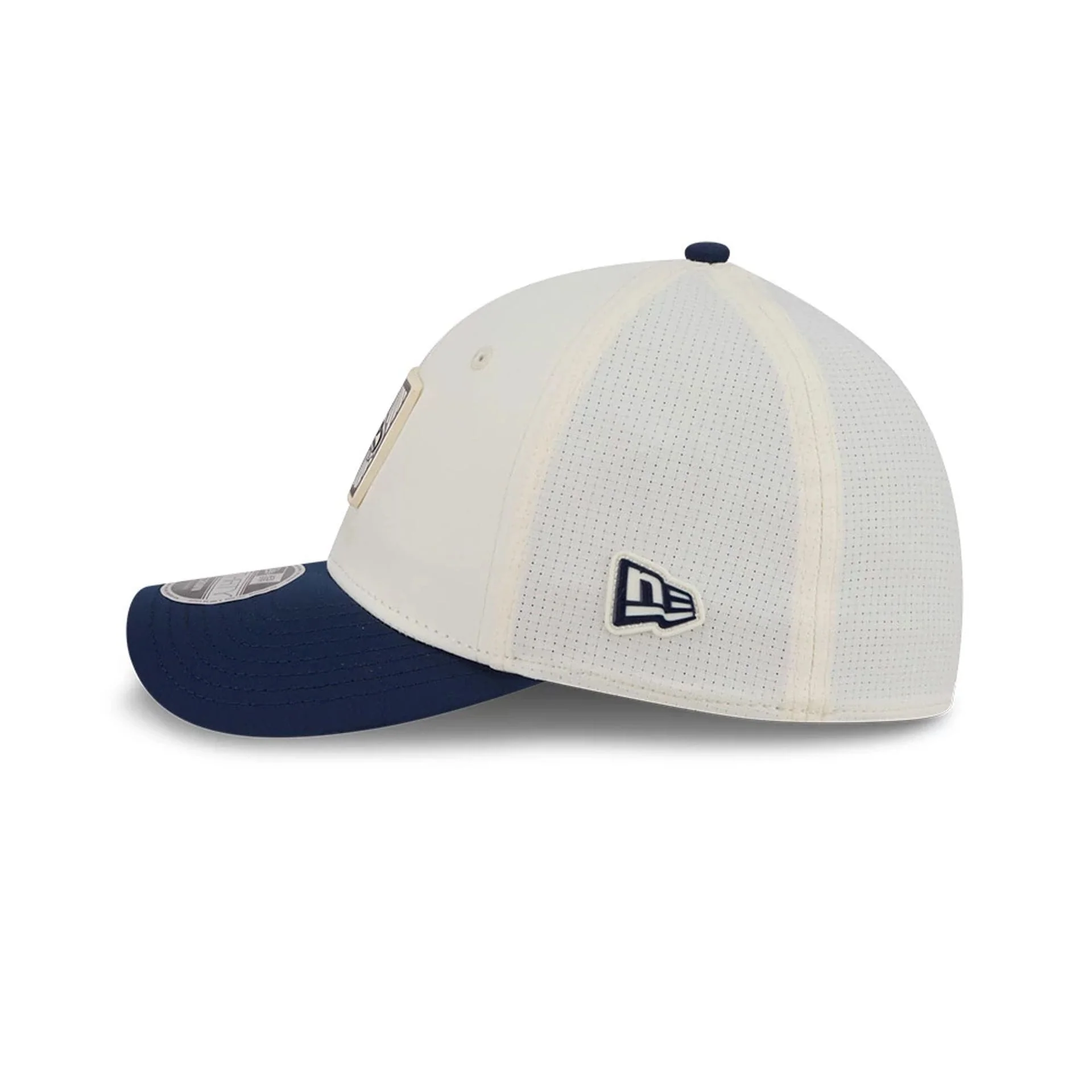 Seattle Seahawks NFL Training 2026 White 39THIRTY M-Crown Stretch Fit Cap - Image 5