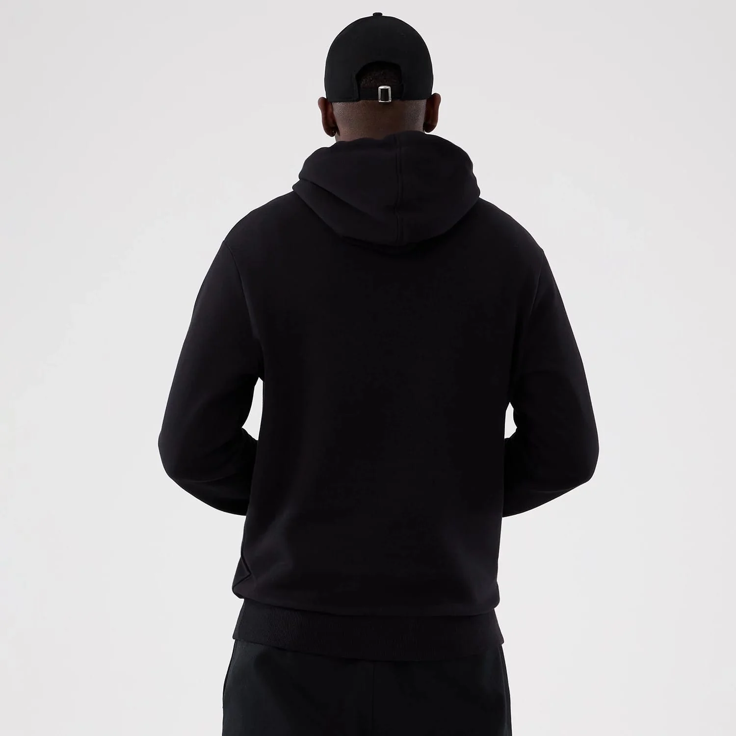 Washington Commanders NFL International Series Games 2025 Black Pullover Hoodie - Image 2